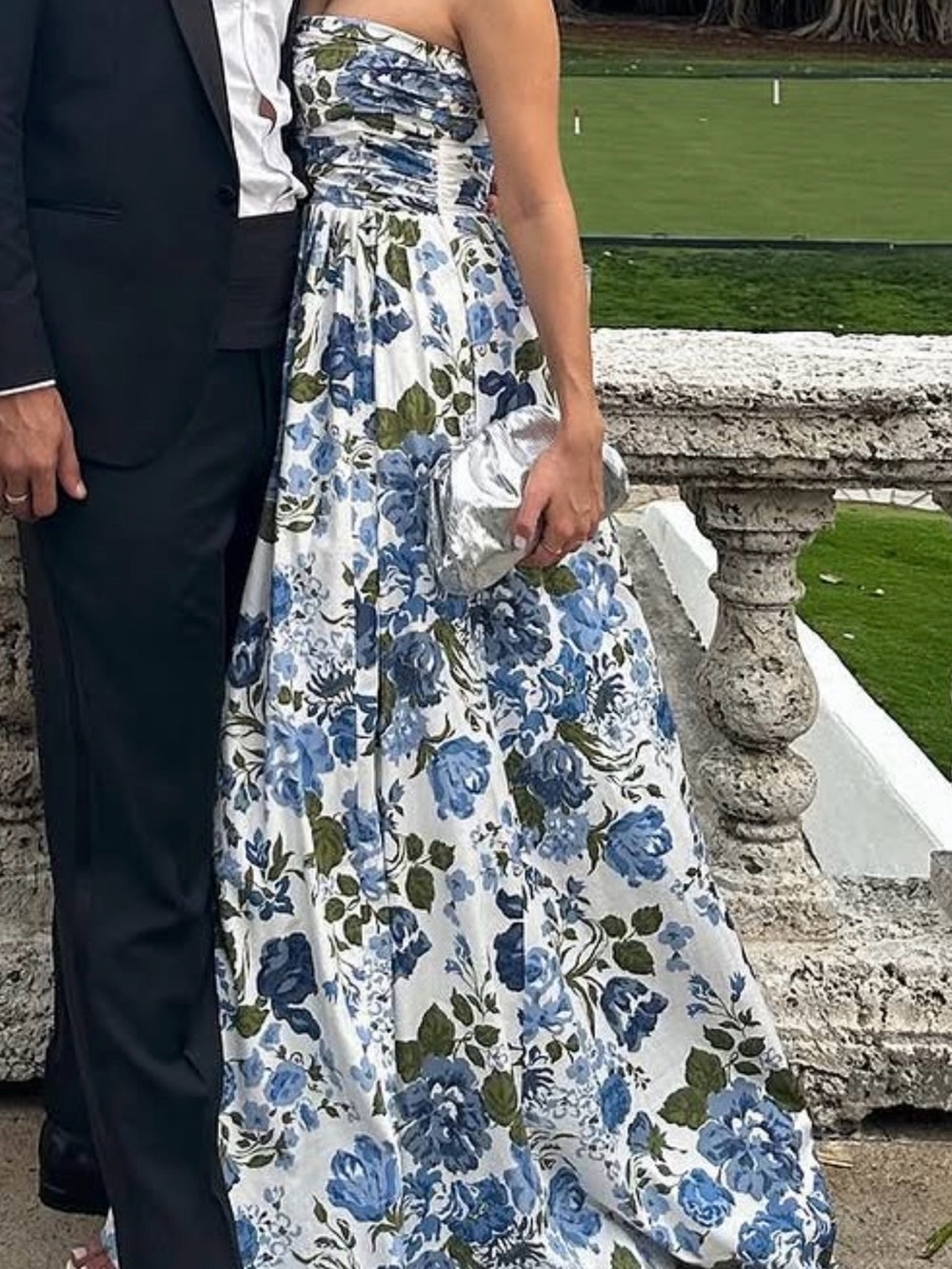 Reformation Kastoria Dress - Picture 2 of 6